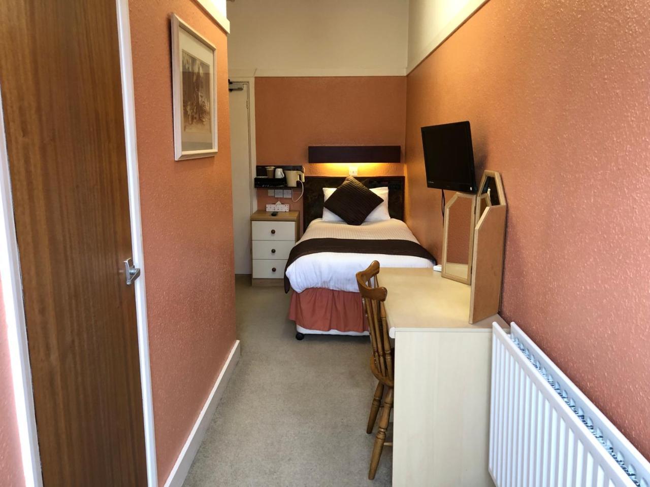 Grove End Hotell Watford  Eksteriør bilde