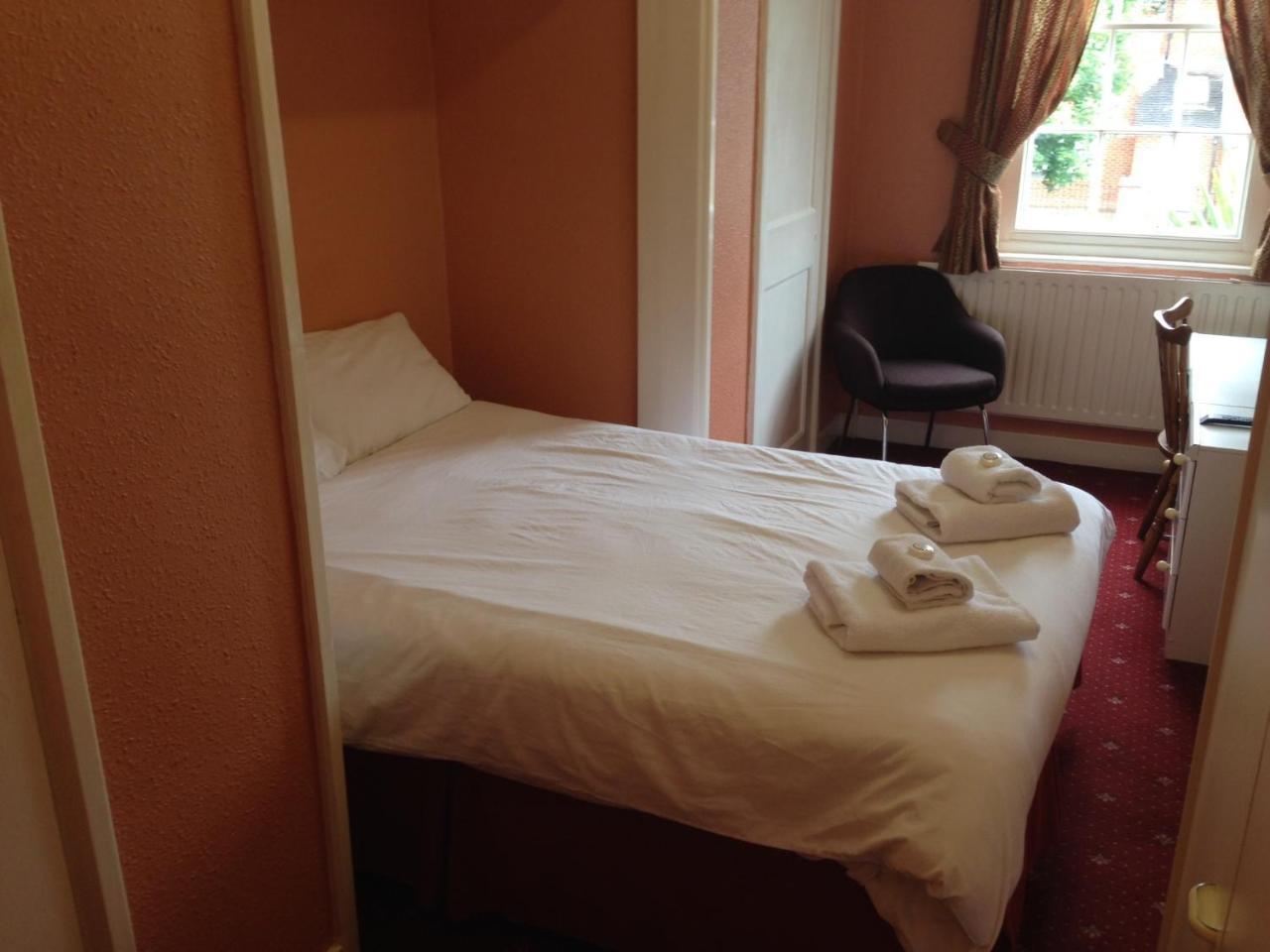 Grove End Hotell Watford  Eksteriør bilde