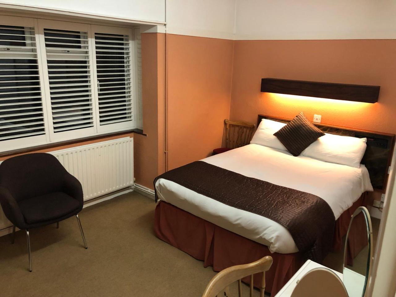 Grove End Hotell Watford  Eksteriør bilde