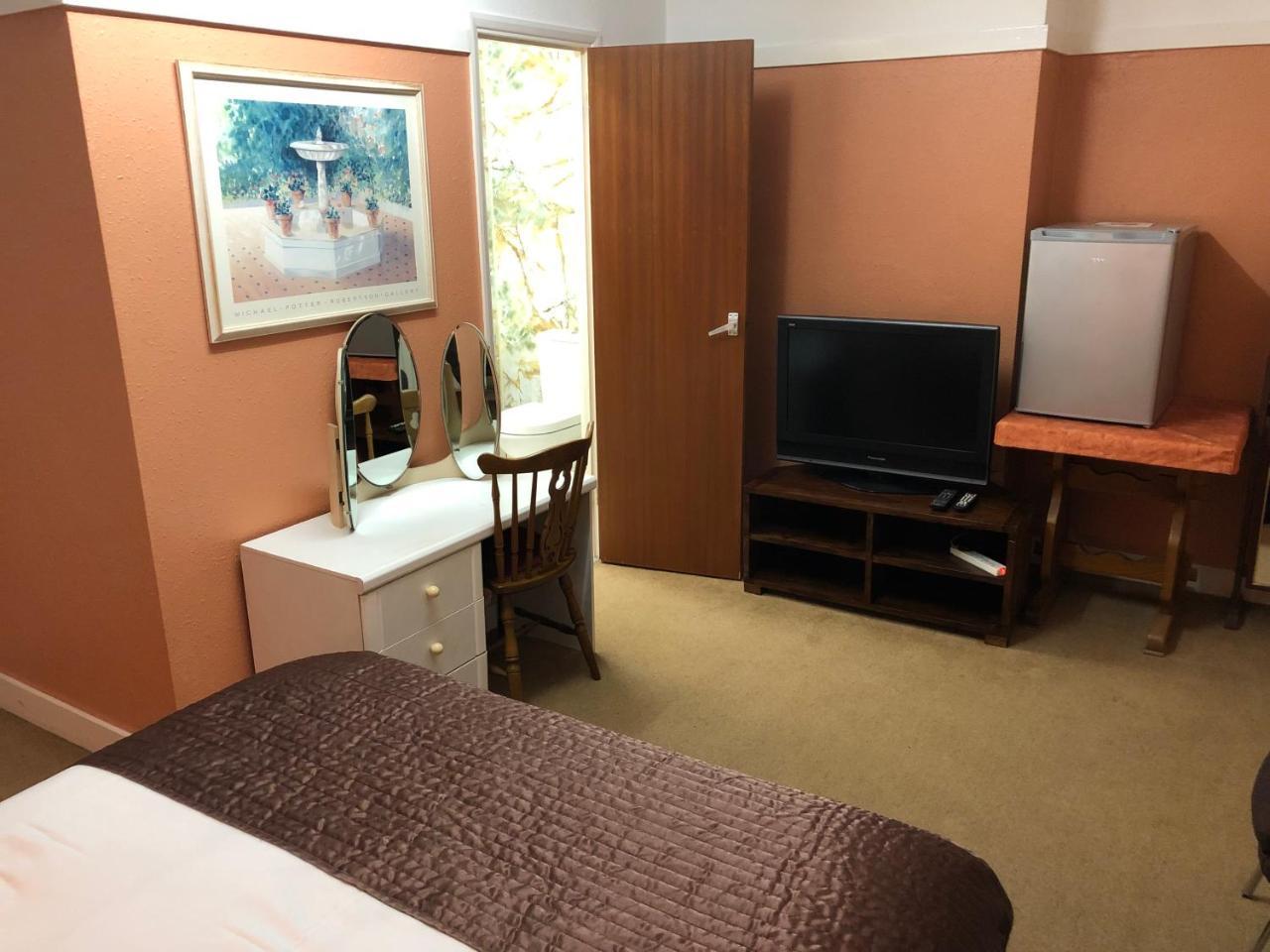 Grove End Hotell Watford  Eksteriør bilde