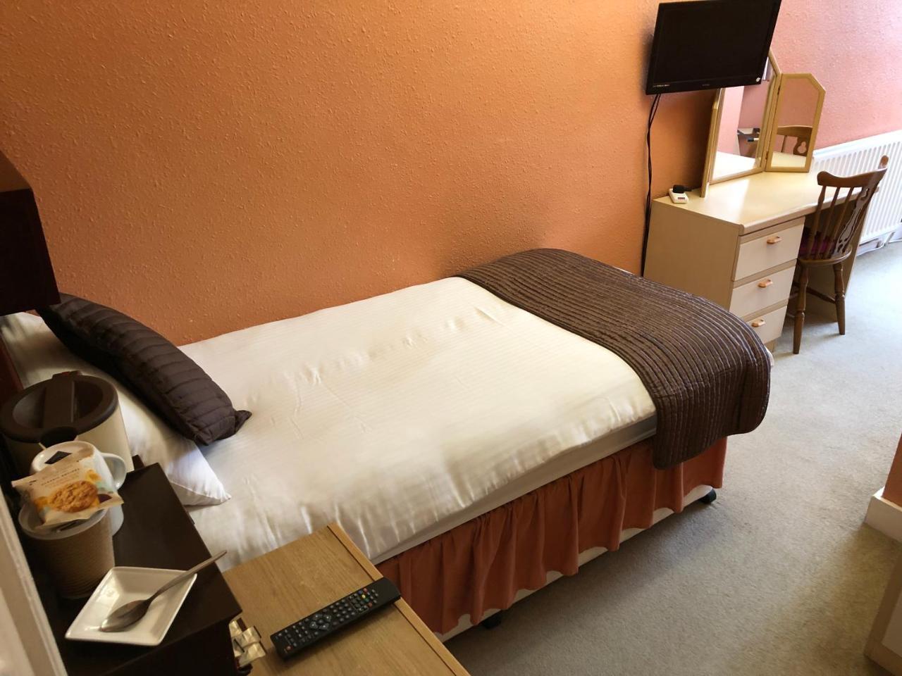 Grove End Hotell Watford  Eksteriør bilde
